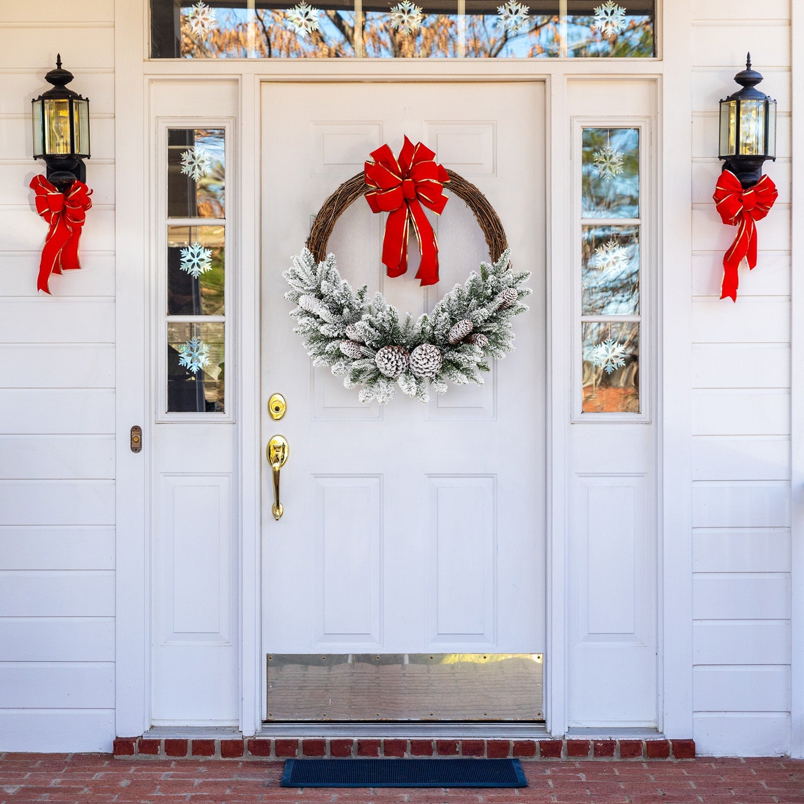Pre-lit Snow Flocked Artificial Christmas Wreath with 8 Pine Cones and 35 LED Lights
